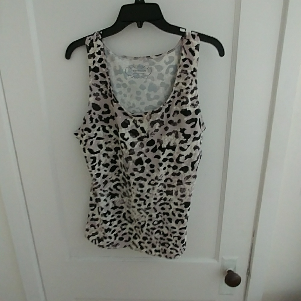 Gray and black cheetah print tank top, size XXL